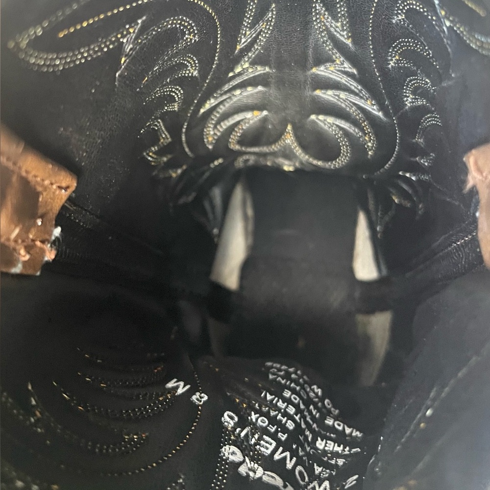 Laredo Brown Western Boots with Embroidered Design - Picture 13 of 14